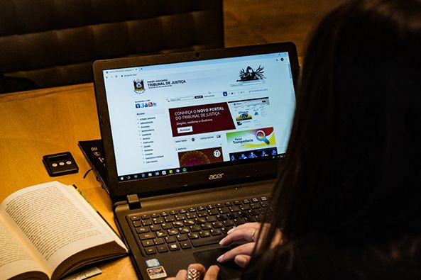 “高端家居第一股”3.88億債務逾期，業(yè)績持續(xù)虧損深陷危機