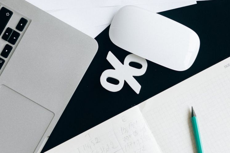 什么導致了這場極致資產荒？